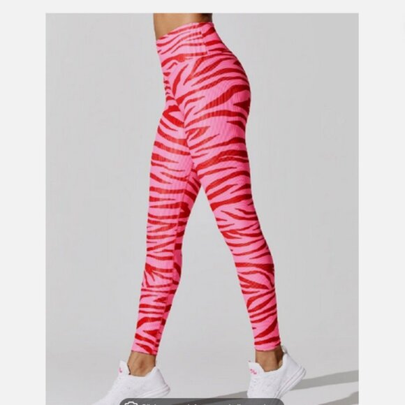 BEACH RIOT Ayla Ribbed High Rise Leggings Size Medium Pink - Picture 2 of 11